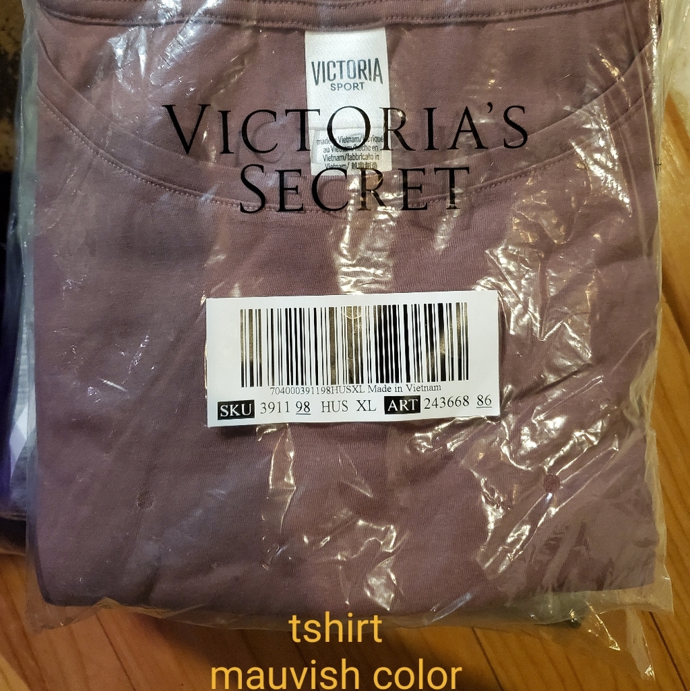 Victoria Secret sport xl tshirt new